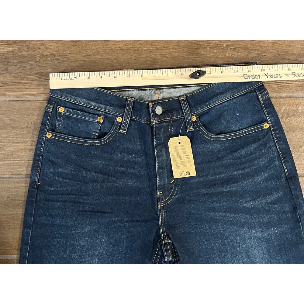Levis levis 541